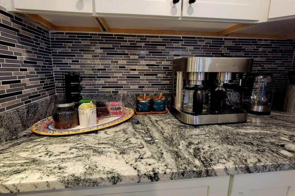 Unique & Peaceful Boston Home المظهر الخارجي الصورة